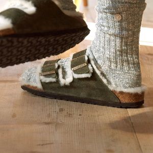 Shearling Arizona Birkenstock sandals  sz 38 L7 M5